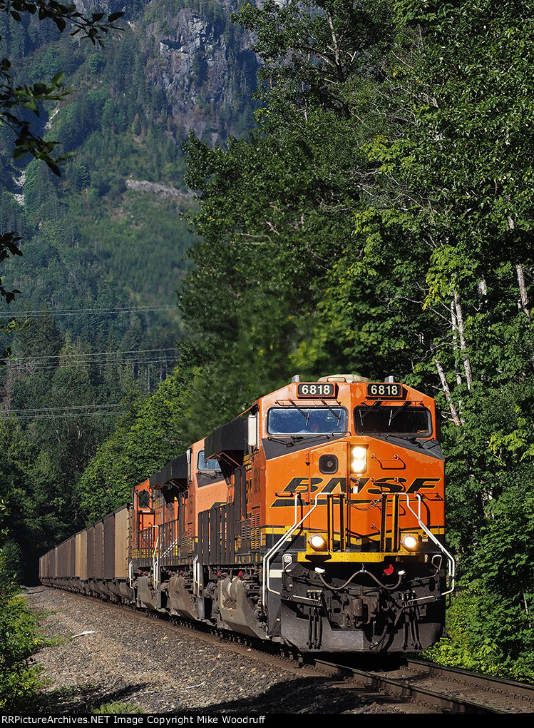 BNSF 6818